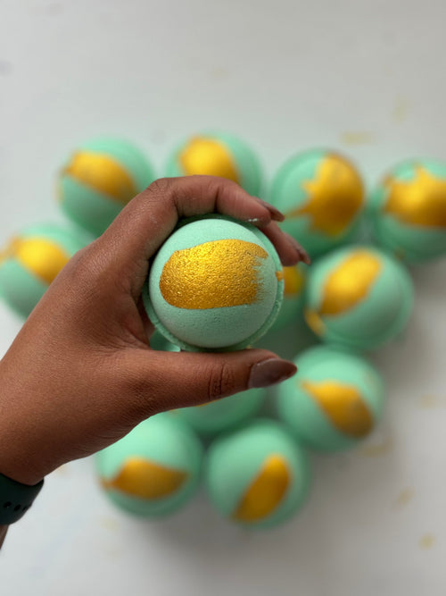 BATH BOMB