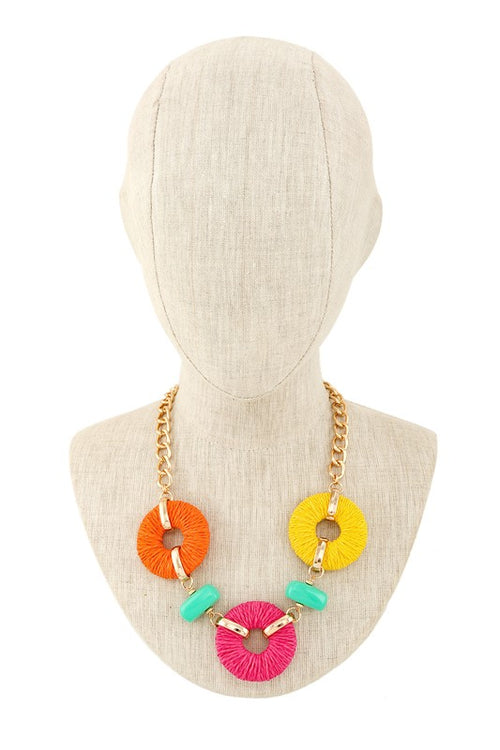 Raffia Round Shape Metal Necklace Set