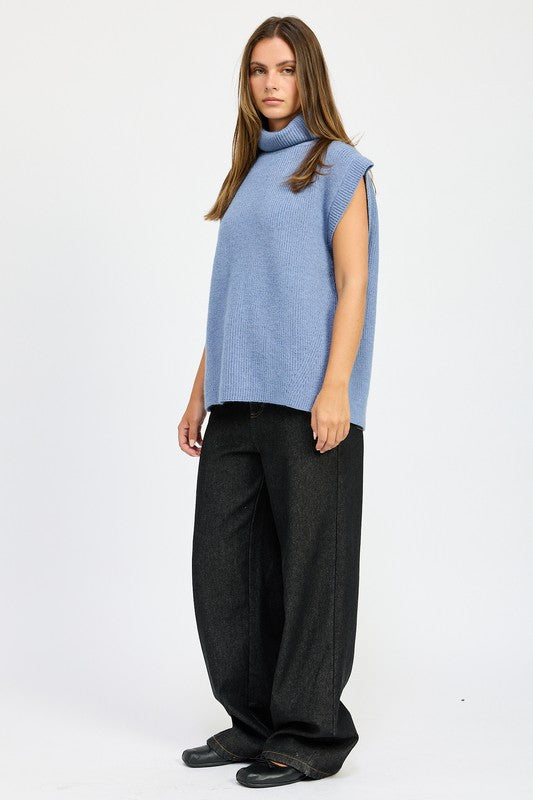 EMORY PARK Split Back Turtleneck Sleeveless Sweater Top