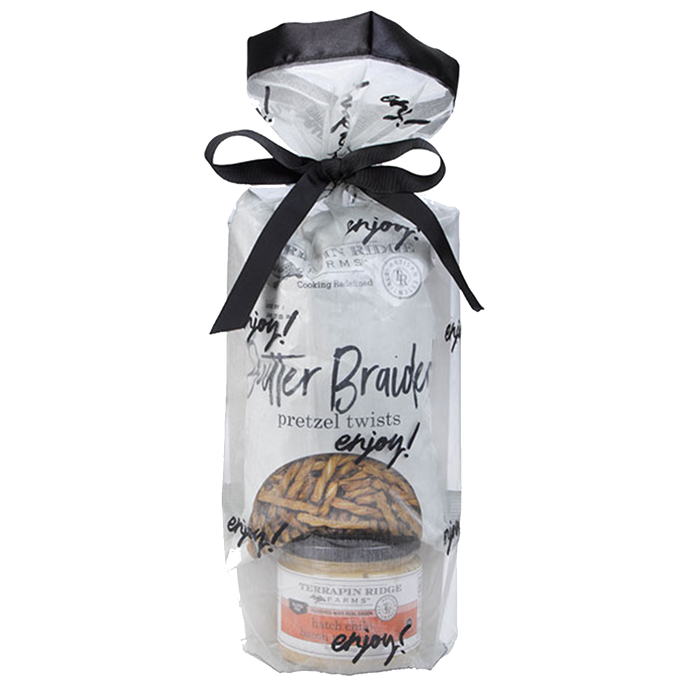 Everyday Grab and Go Giftset with Hatch Chile Cream Cheese Dip and Butter Braided Pretzels