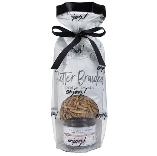 Everyday Grab and Go Giftset with Bacon Pepper Dip and Braided Butter Pretzels