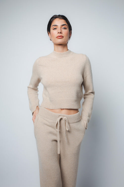 ZOE CROPPED CASHMERE PULLOVER IN SAND