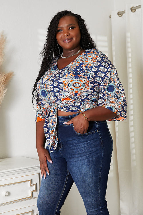 YO Tie Hem V-Neck Three-Quarter Sleeve Blouse