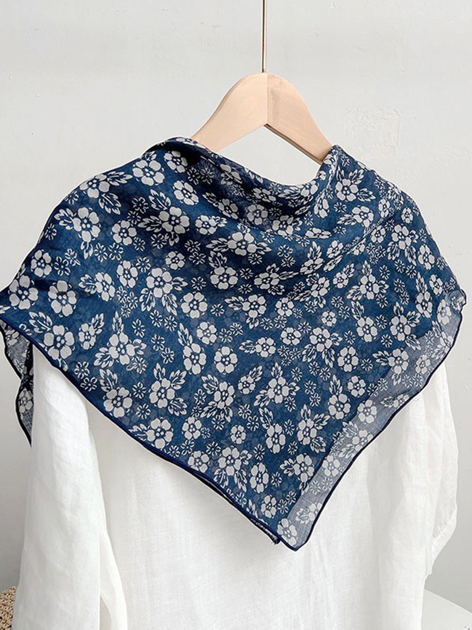 Ramie Vintage Print Handkerchief