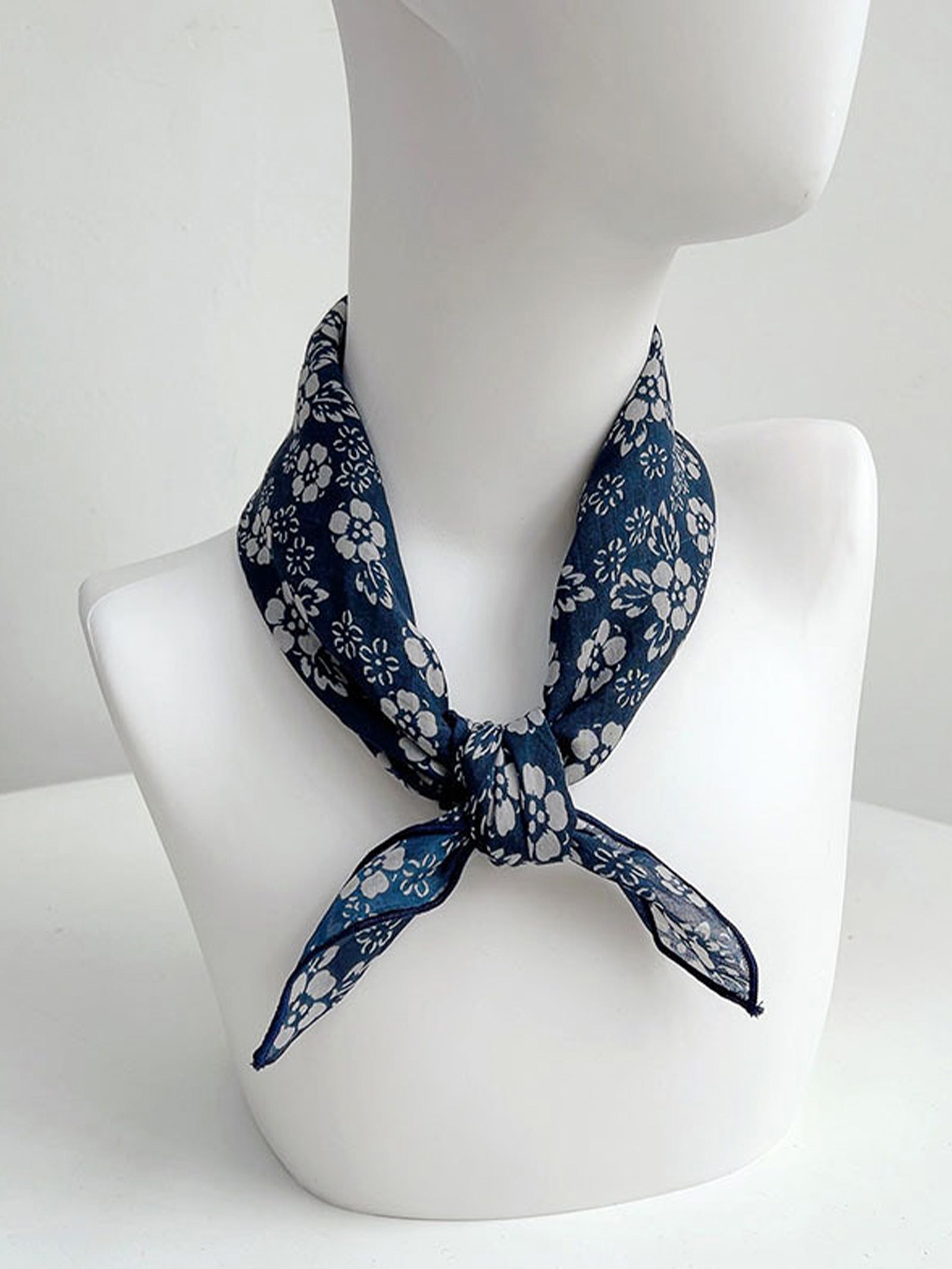 Ramie Vintage Print Handkerchief