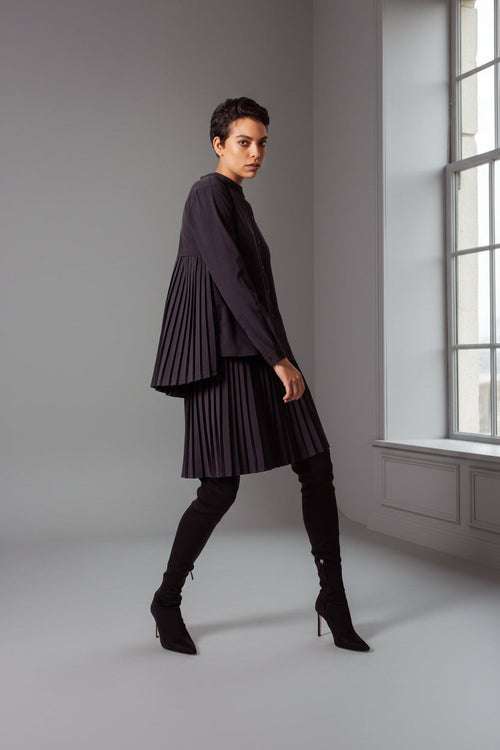 Stylish Pleated Blouse in Black – Women’s Elegant Top