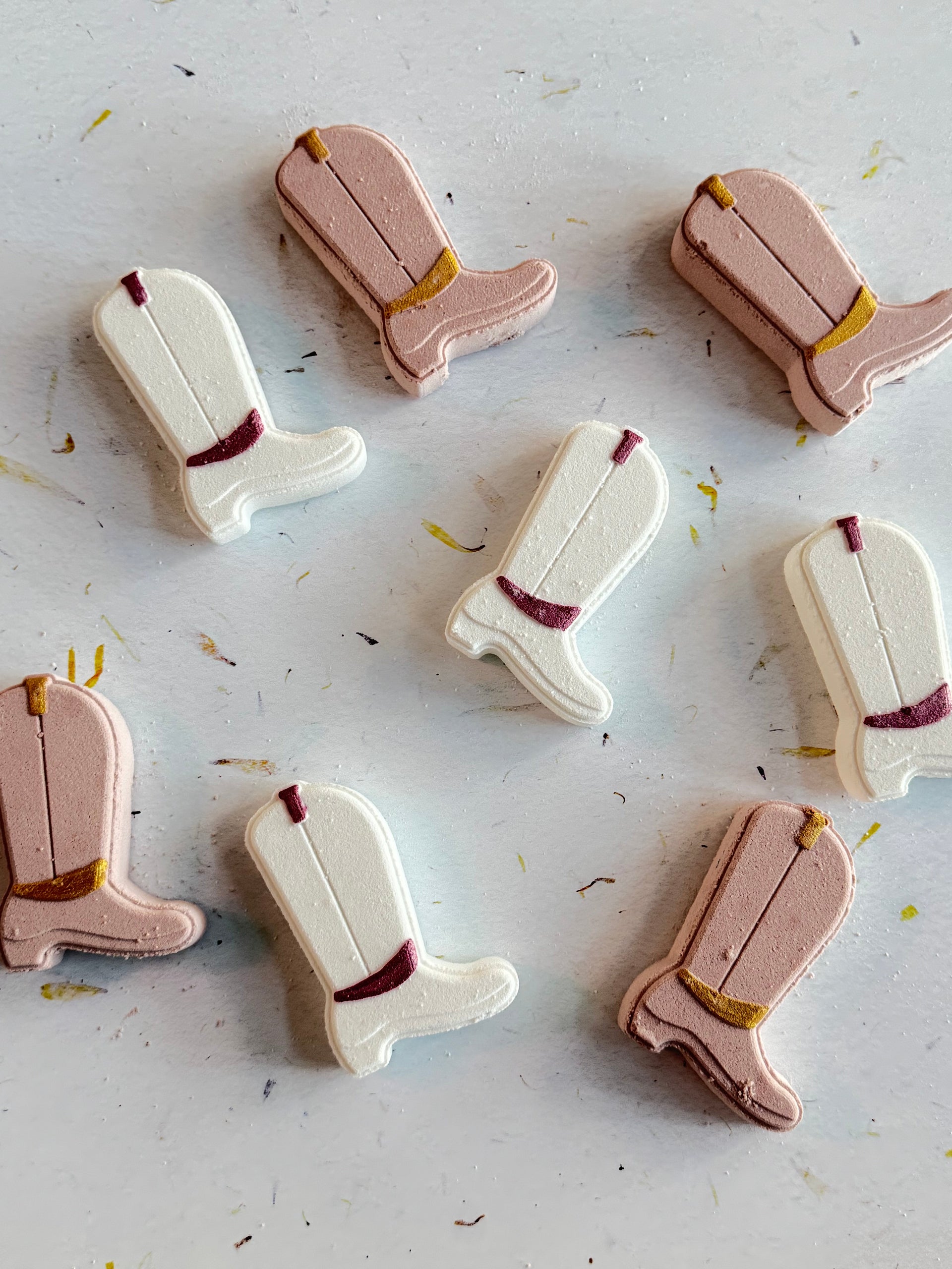 ARTISAN BATH BOMB