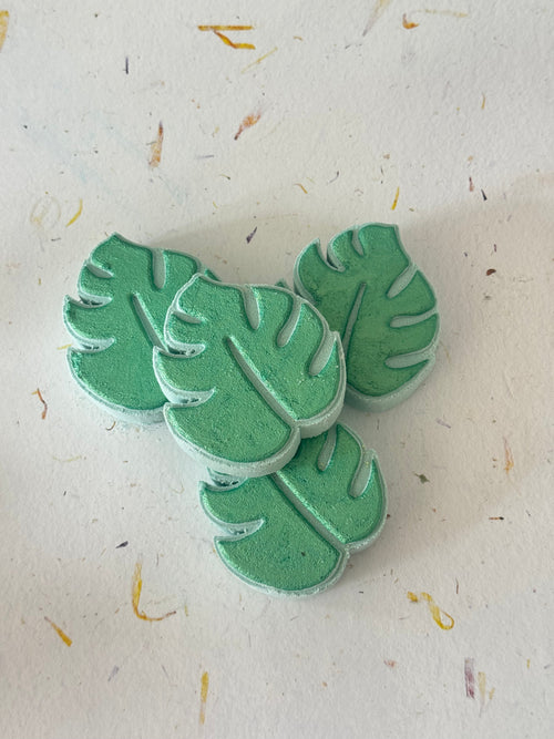 ARTISAN BATH BOMB