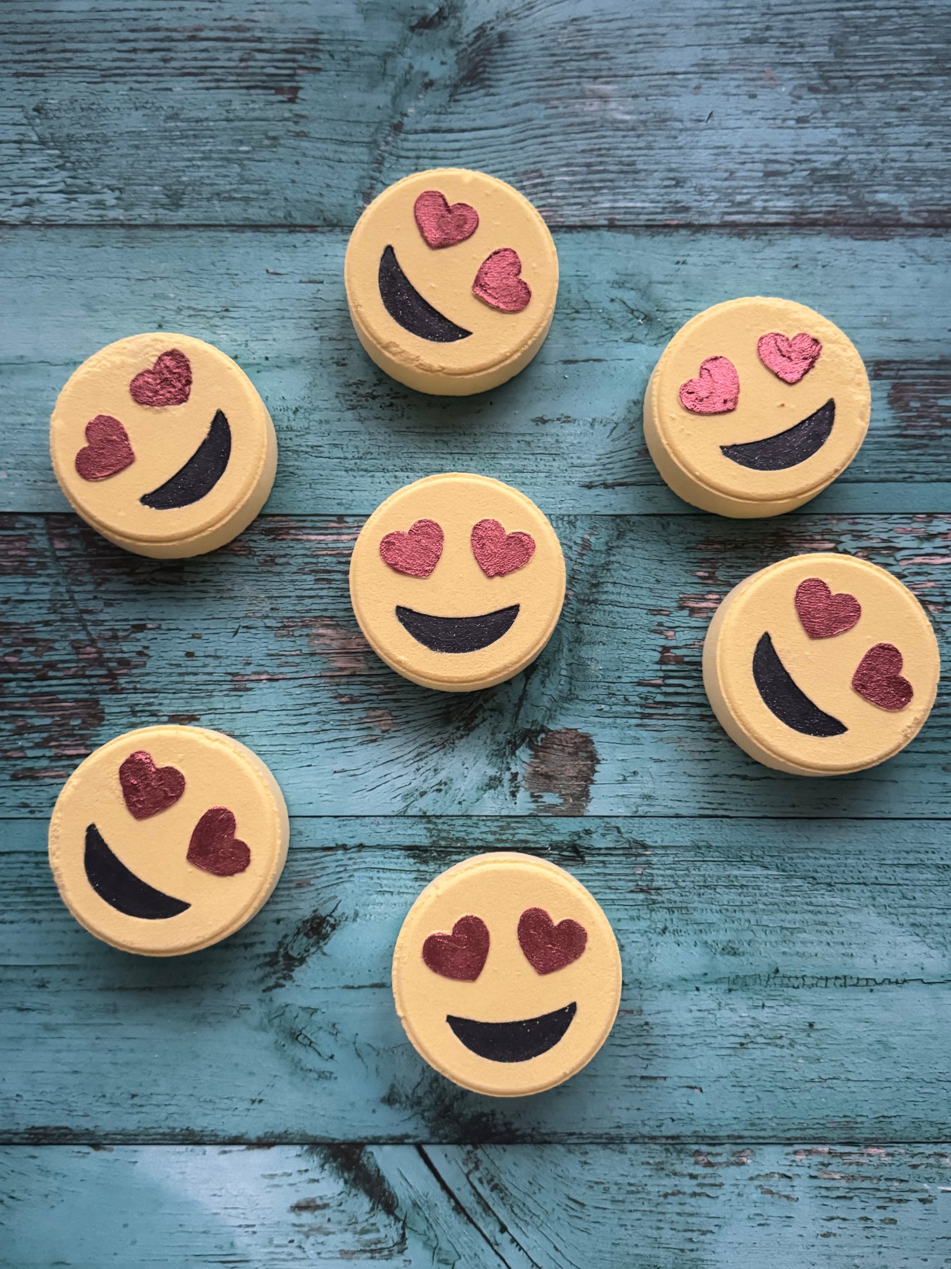 ARTISAN BATH BOMB