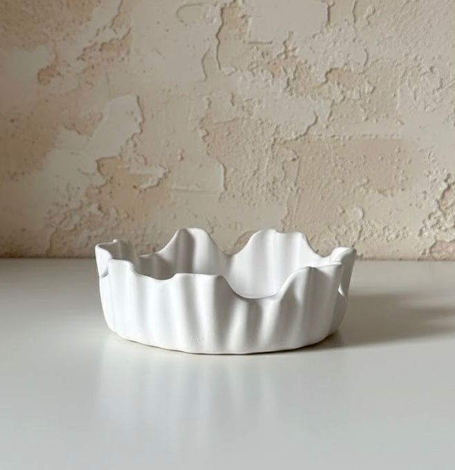 BELIEVE CANDLE Sculpted Decorative Resin Bowl