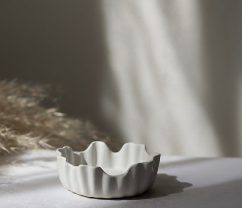 BELIEVE CANDLE Sculpted Decorative Resin Bowl