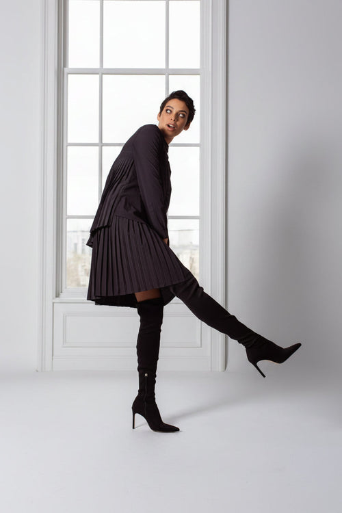 Luxe Black Pleated Skirt – Elegant Women’s Pleated Skirt