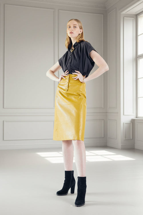Glossy Vegan Leather Pencil Skirt – Women’s Chic Faux Leather Skirt