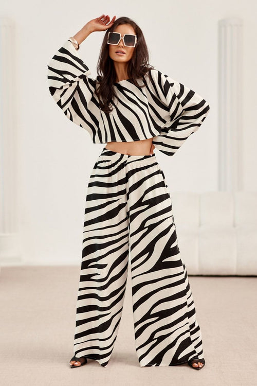  Women trousers model 213986 Roco Fashion 