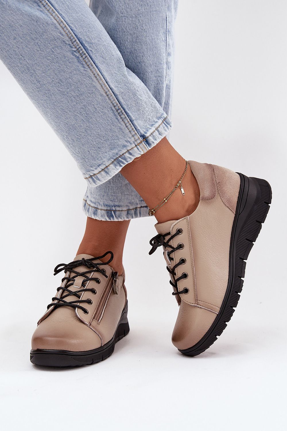  Half shoes model 216984 Step in style 