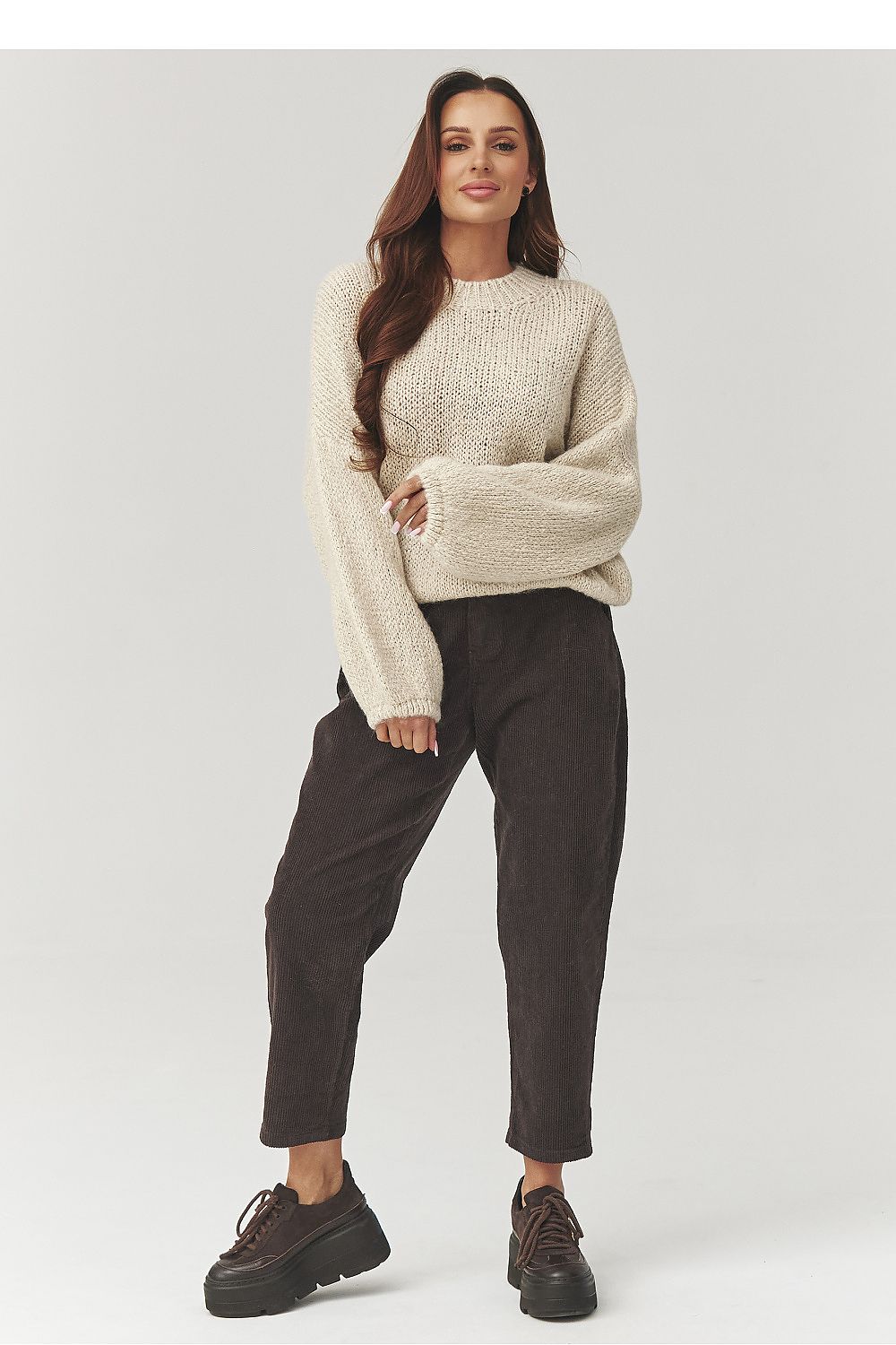  Women trousers model 223243 Makadamia 