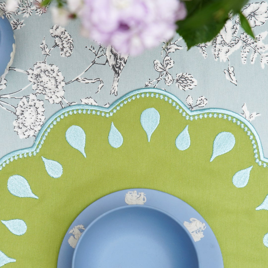 DROPLET GREEN ROUND FABRIC PLACEMAT