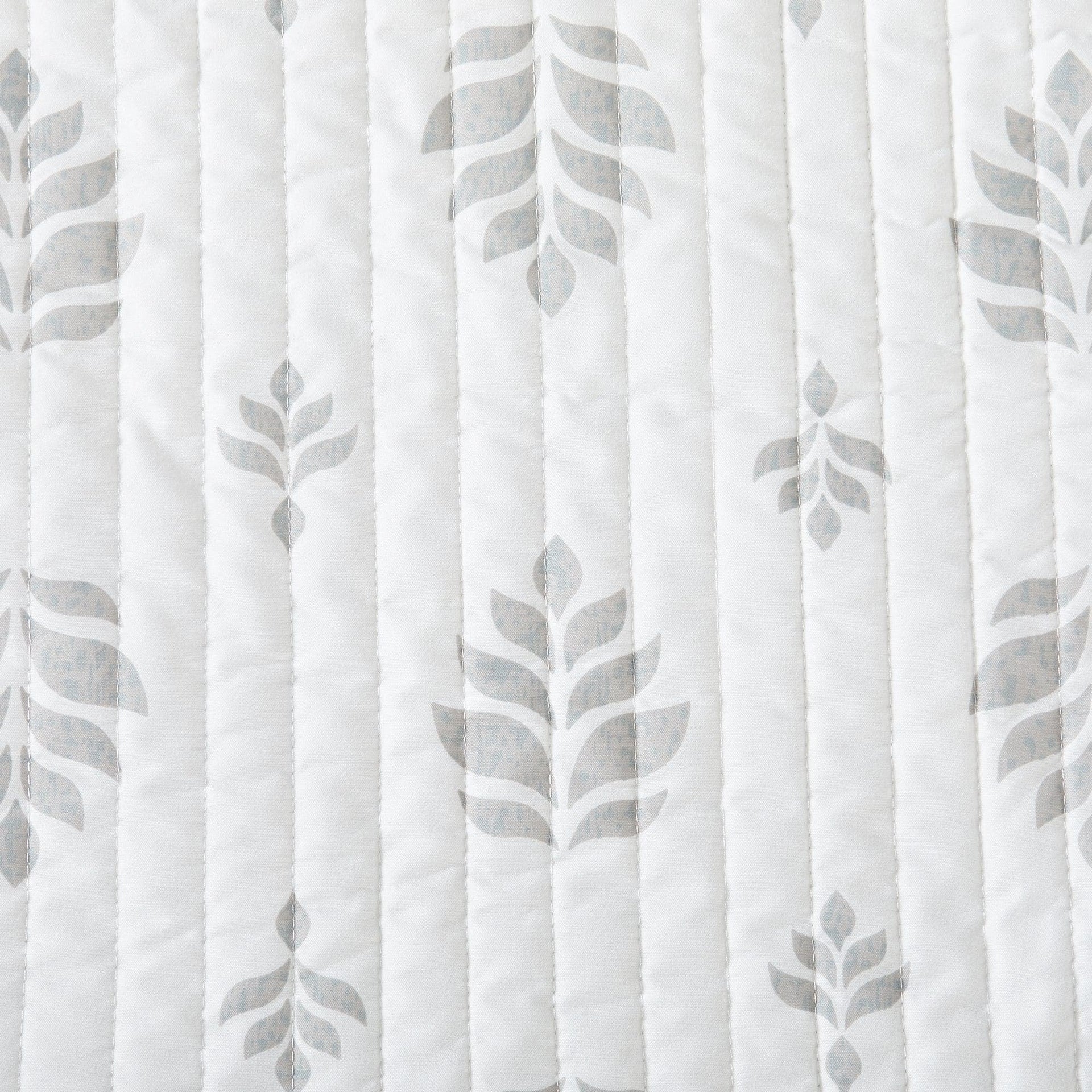 3-Piece French Floral Quilt - Colette Collection