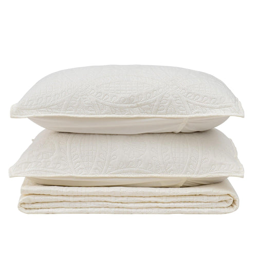 3-Piece Oversized Medallion Quilt Set - Clara Collection