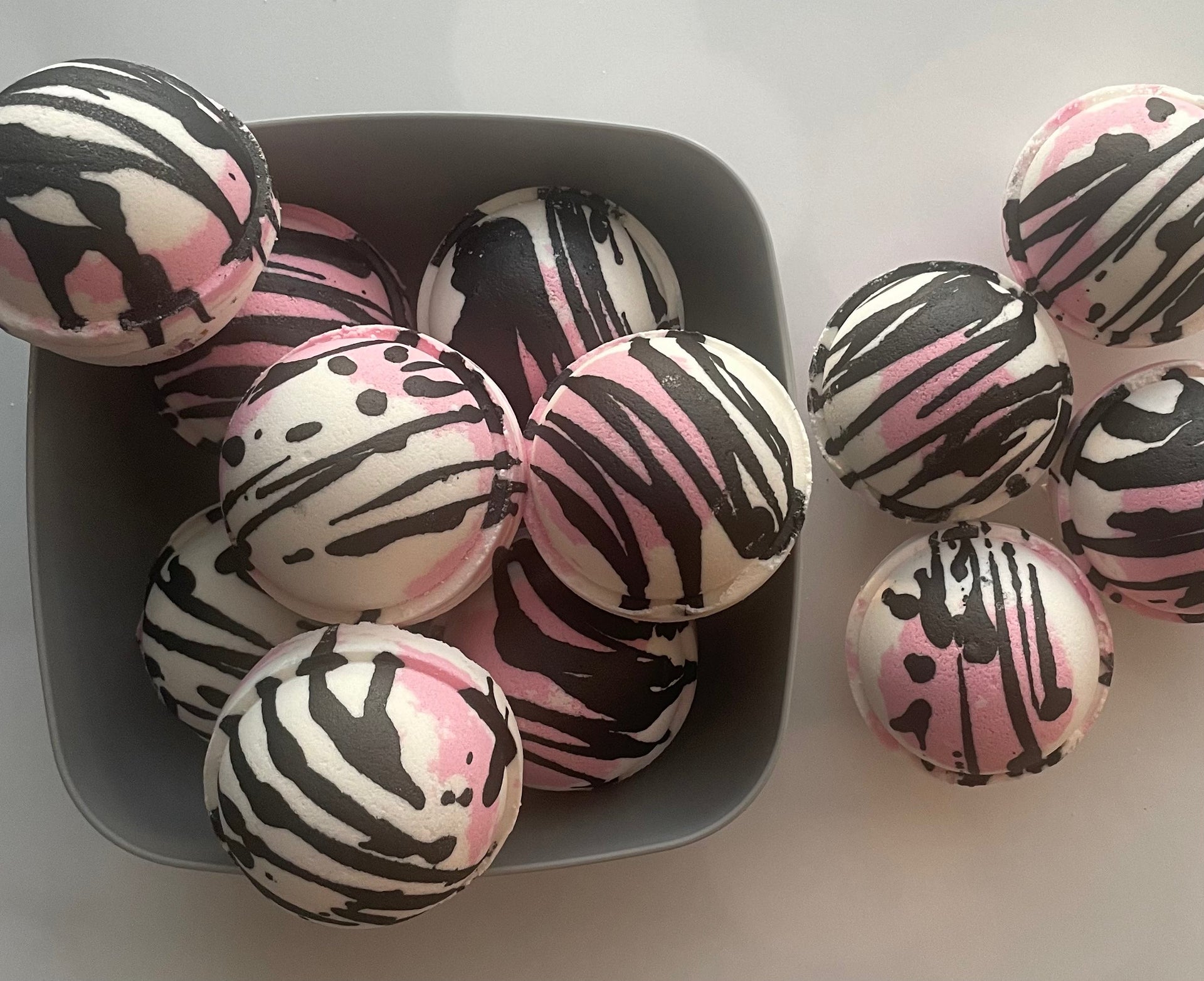 BATH BOMB