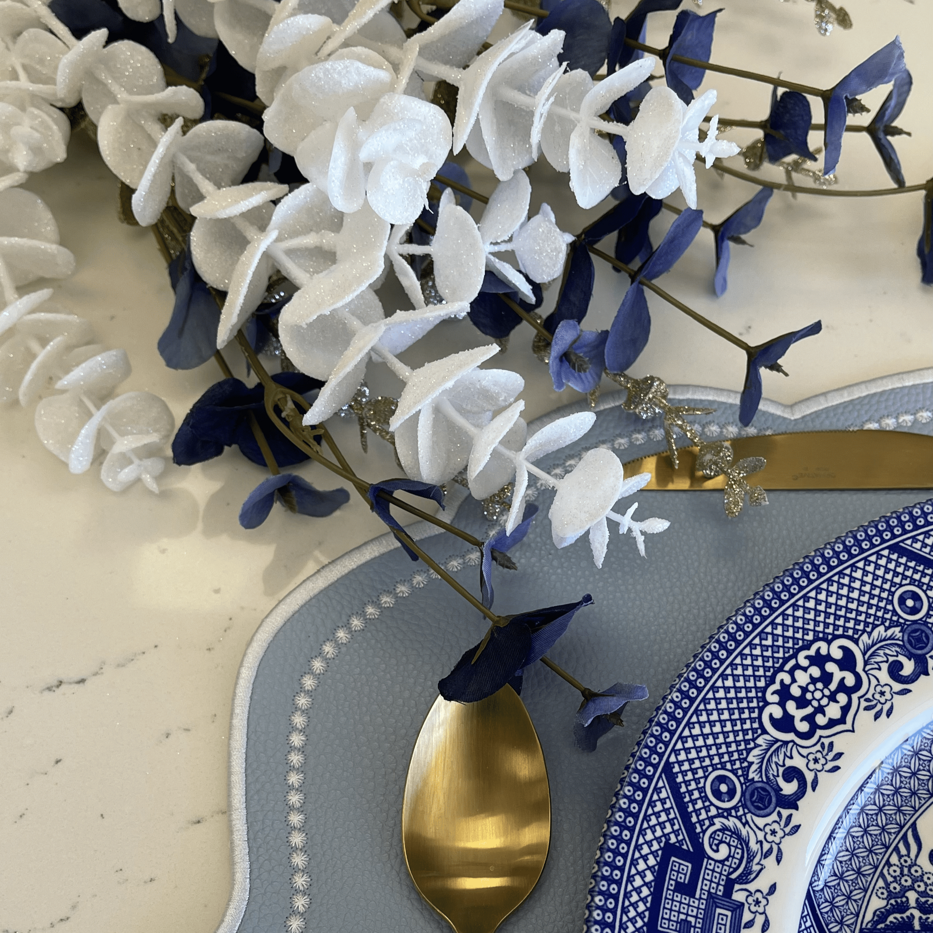 VELOUR LIGHT BLUE FAUX LEATHER PLACEMAT