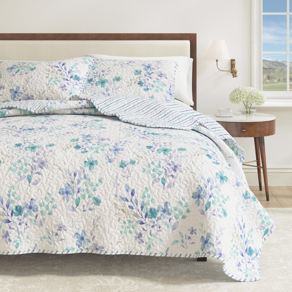 3-Piece Floral Quilt Set - April Morning