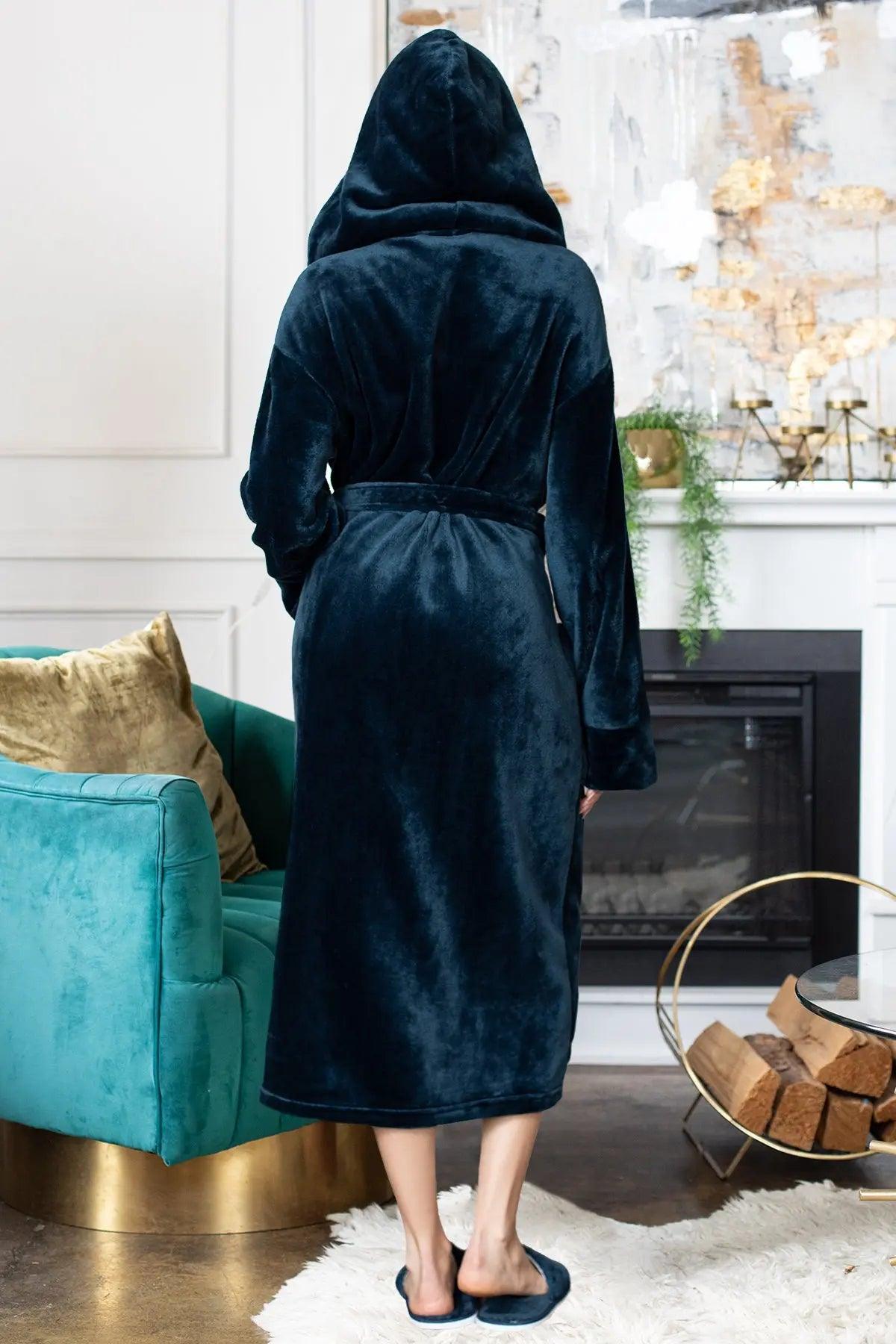 Women’s Plush Hooded Robe - Spa-Worthy Comfort at Home