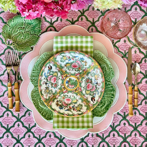 SERENITY WHITE & PINK SCALLOPED FAUX LEATHER PLACEMAT
